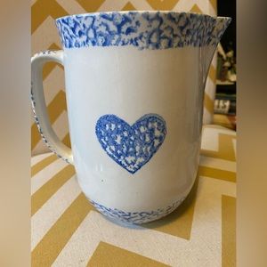 Tienshan Folk Craft cottage core blue sponge ware pitcher(l)